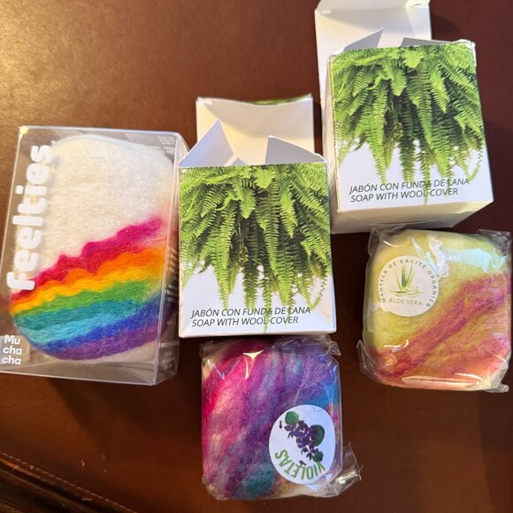 3 Organic soaps wrapped in multi-colored wool violet, aloe vera, lavender  NEW - Picture 1 of 5